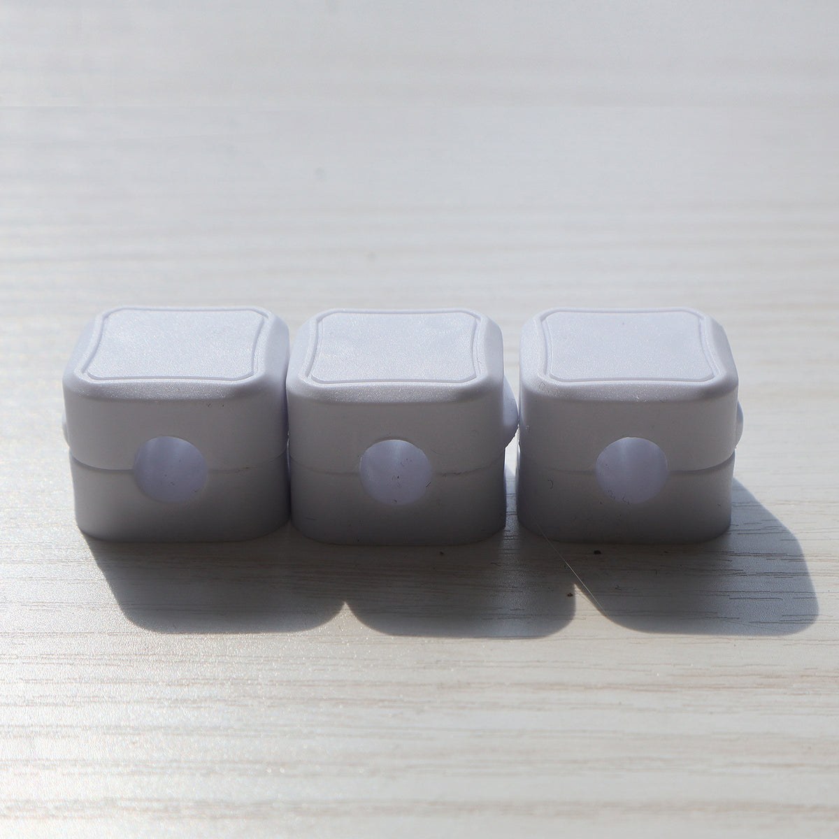 Magnetic Cable Clips · 3- or 6-Pack