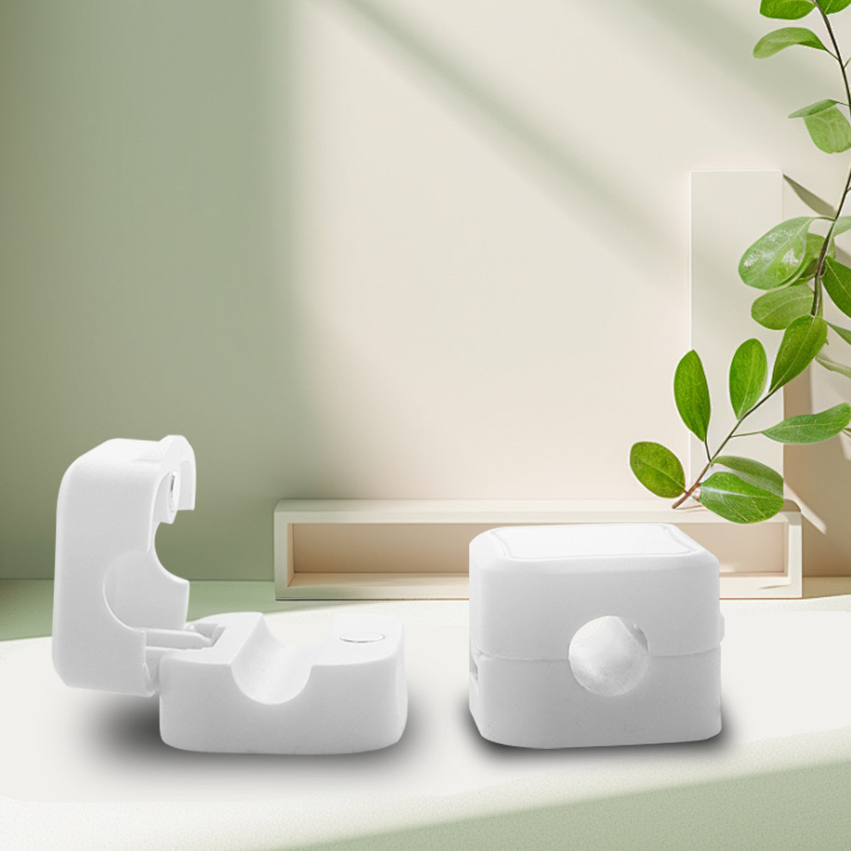 Magnetic Cable Clips · 3- or 6-Pack